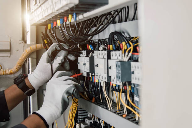 Best Commercial Electrician Services  in Maltby, WA